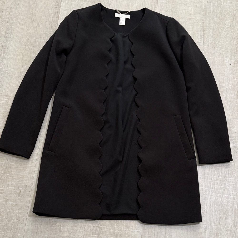 H&M Black Scalloped Edge Open Front Coatigan size 4/Elegant Minimalist Layering